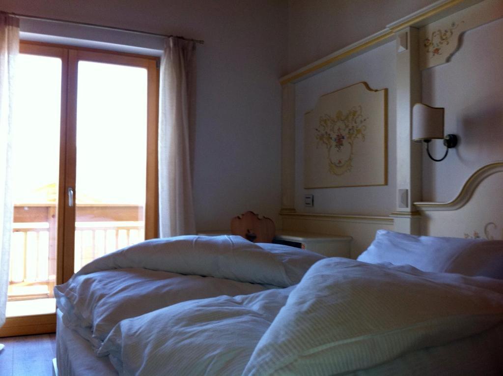 フォルガリーア Relais Fior Di Boscoアパートホテル 部屋 写真